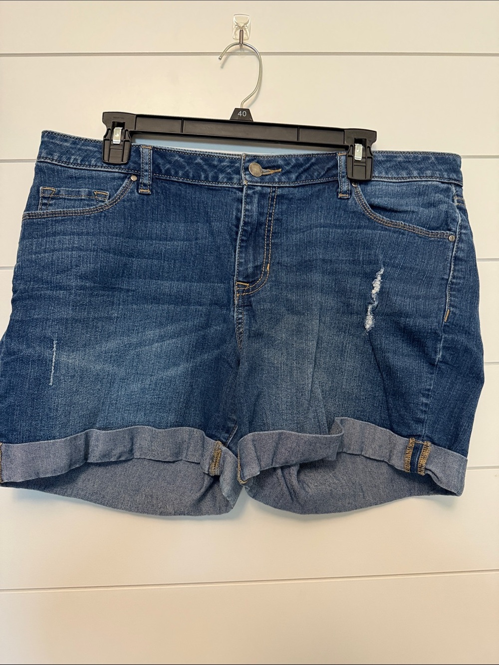 Apt. 9 Medium Blue Rolled Cuff Distressed Jean Shorts